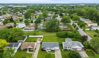 87 Imperial Dr, Amherst, NY 14226