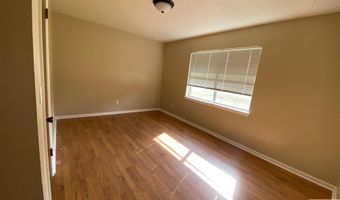 507 E Fannin St, De Kalb, TX 75559