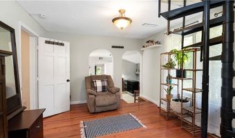 608 Black Plain Rd, North Smithfield, RI 02896