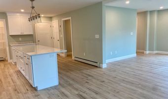 47 Woodbrey Ln, Standish, ME 04084