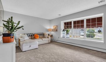 7 Alton Ct, Toms River, NJ 08757
