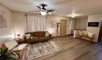 300 Kellogg Ln, Auburn, KS 66402