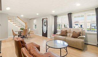 580 Old Main St, Coventry, RI 02816