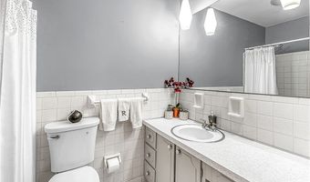 52 Bucyrus Dr, Amherst, NY 14228