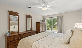 486 Ironwood Dr, Ballwin, MO 63011