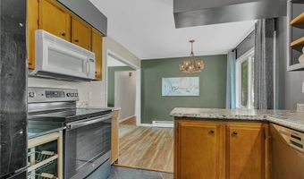 940 Hamlet Dr N, Avon, MN 56310