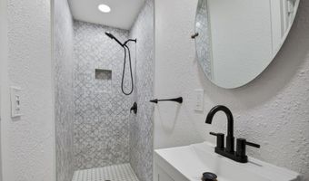 710 CAVALLA Rd, Atlantic Beach, FL 32233