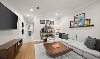 2210 Christian St #4, Baton Rouge, LA 70808