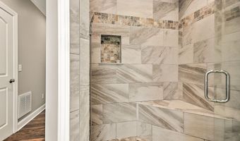20385 Yeary Trl, Abingdon, VA 24211