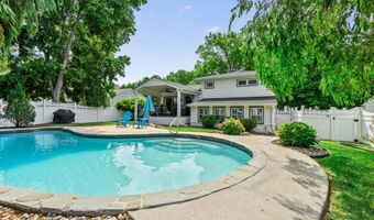 36 BEAVER Dr, Barrington, NJ 08007
