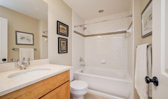 7505 MARBURY Rd, Bethesda, MD 20817