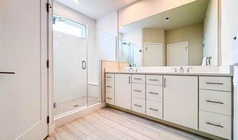 22391 CLAUDE MOORE Dr, Ashburn, VA 20148