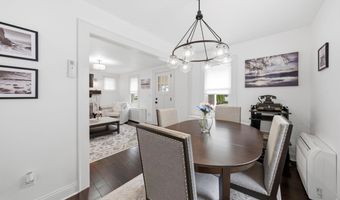 8 Rosewood Ave, Amityville, NY 11701