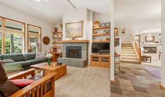 611 Forest St, Ashland, OR 97520