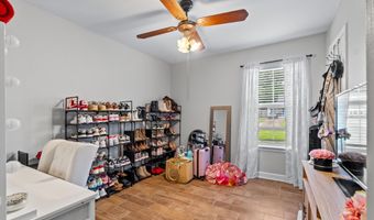 745 Fawn Lake Dr, Baton Rouge, LA 70816