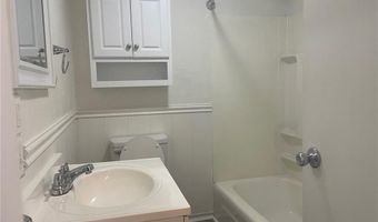 300 Smithfield Rd 30, North Providence, RI 02904