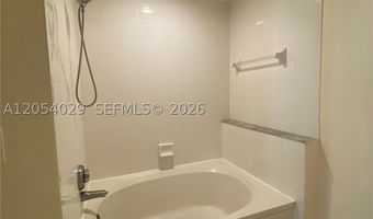 3165 NE 184th St 6205, Aventura, FL 33160