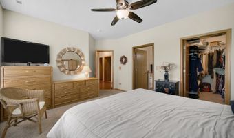 1580 Millbrook Dr, Algonquin, IL 60102