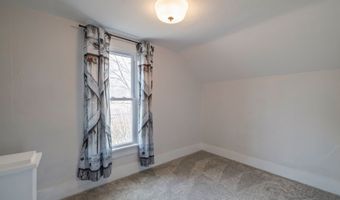1135 Court St, Adel, IA 50003