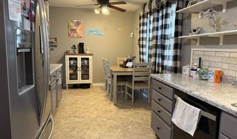 400 S 7th St, Akron, IA 51001