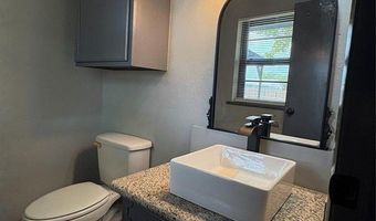 913 Hairston St, Altus, OK 73521