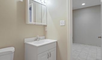 4415 ROBERTS Ave, Annandale, VA 22003