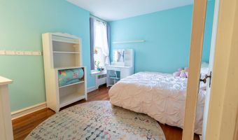 369 E GORGAS Ln, Philadelphia, PA 19119