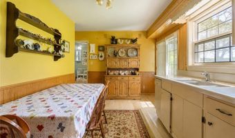 3112 N Bender Ave, Akron, OH 44319