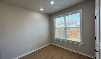 5910 SW Desert Ave, Bentonville, AR 72713