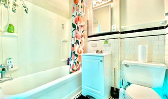 8 COMMONWEALTH Ave, Claymont, DE 19703