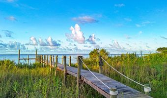 309 Hwy 98, Apalachicola, FL 32320