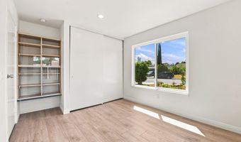 5570 Rock Tree Dr, Agoura Hills, CA 91301