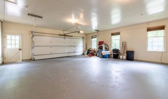 144 Barton North Dr, Ann Arbor, MI 48105