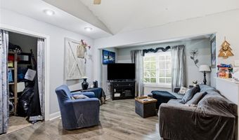 803 Streiff Ln, Ballwin, MO 63011