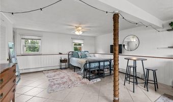 78 Ellery Rd, Newport, RI 02840