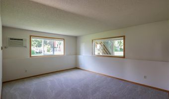 13752 Round Lake Blvd NW, Andover, MN 55304