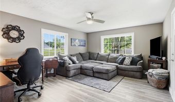 1846 Edwards Dr, Akron, OH 44306