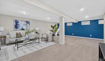 1115 Shadowoak Dr, Ballwin, MO 63021
