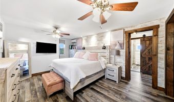 12 S Bay Ave, Amityville, NY 11701