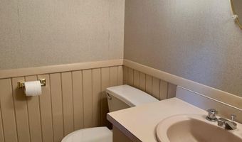 2822 Country Club Dr, Atlantic, IA 50022