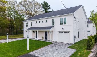 14 Hayes St 1, Acushnet, MA 02743