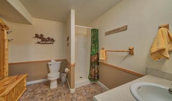 29 Mountain Dr, Cody, WY 82414