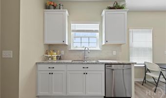 1447 Arnold Dr SE, Allenhurst, GA 31301