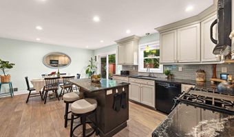 111 E Lincoln Ave, Atlantic Highlands, NJ 07716