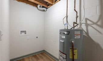 3611 Cyrus Creek Rd, Barboursville, WV 25504