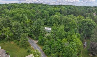 1425 Partridge Ln, Akron, OH 44333