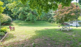 28 Garella Rd, Bethel, CT 06801