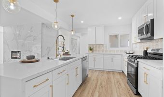 6841 Airoso Ave, San Diego, CA 92120