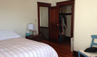 230 W State St, Athens, OH 45701
