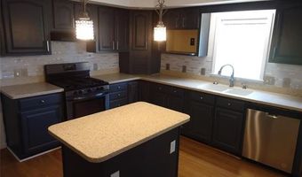 2933 Ashley Dr, Adrian, MI 49221